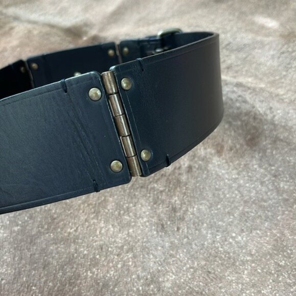 Lanvin SS 2011 Runway PFW Hinged Leather Leg Waist Belt - Picture 5 of 12